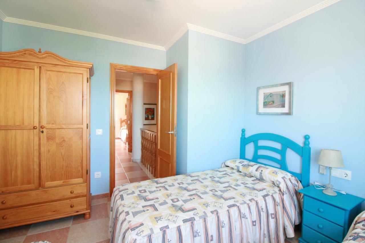 Oliva Holidays 3 Екстериор снимка